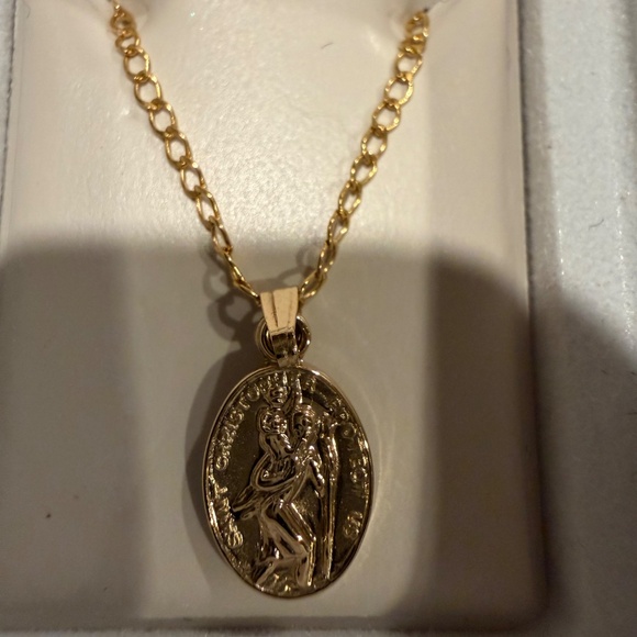 1/20 14k Gold Filled St. Christopher Pendant new in box gift - Picture 3 of 4